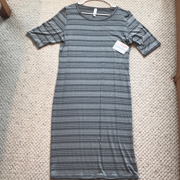 Cardigan LuLaRoe Sarah - Motif Floral Rayures Violet/noir/blanc - Taille XL Neuf Avec étiquettes